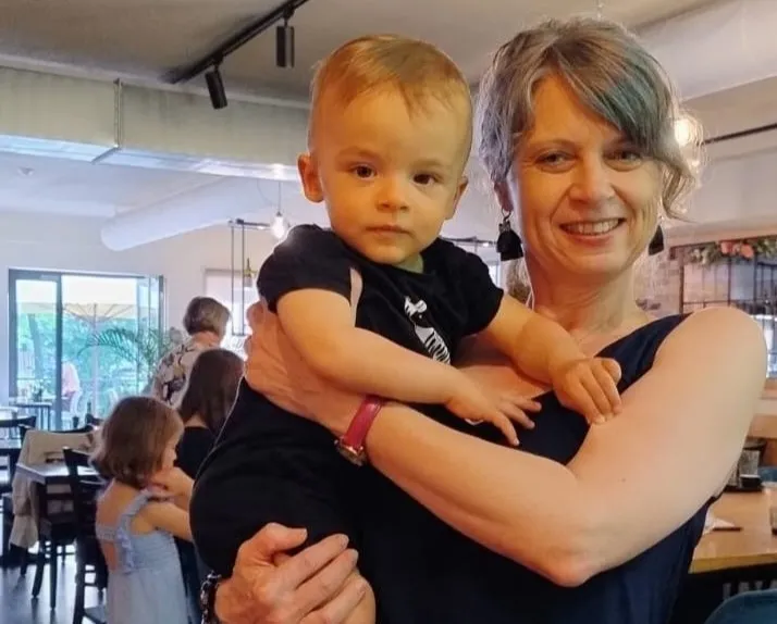 Markéta Müllerová držící dítě